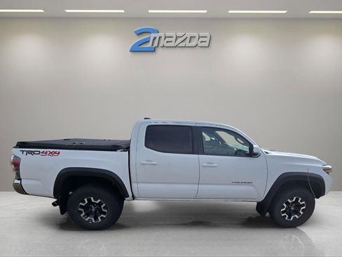 Used 2020 Toyota Tacoma TRD Off-Road image 5