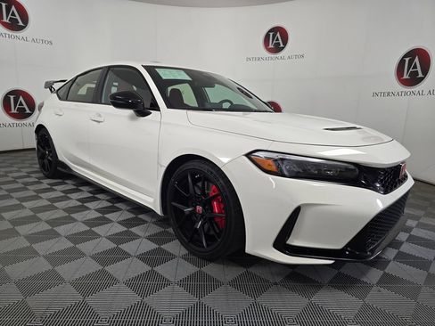 Used 2026 Honda Civic Type R image 1