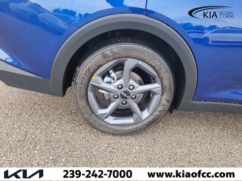 New 2026 Kia K4 FWD image 9