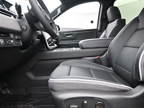 New 2026 GMC Sierra EV Elevation w/ Premium Package AWD/4WD image 16