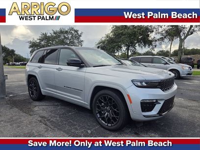 Used 2025 Jeep Grand Cherokee Summit w/ Obsidian Package