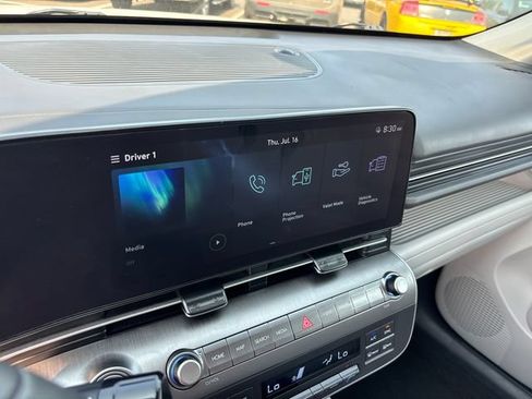 Used 2024 Hyundai Kona SEL AWD/4WD image 21