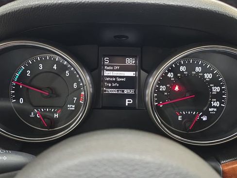 Used 2011 Jeep Grand Cherokee Limited AWD/4WD image 18