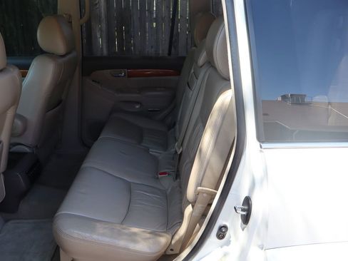 Used 2004 Lexus GX 470 AWD/4WD image 21