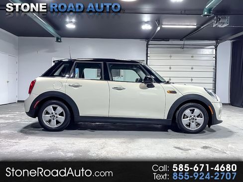Used 2015 MINI Cooper 4-Door Hardtop image 1