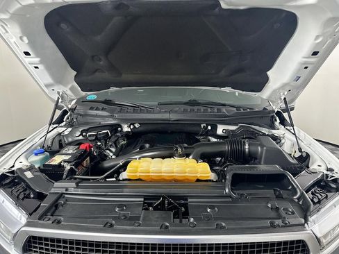 Used 2018 Ford F150 Platinum w/ Equipment Group 701A Luxury image 21