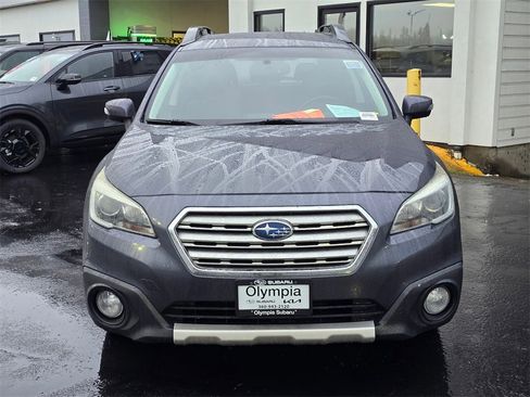 Used 2016 Subaru Outback 2.5i Limited w/ Popular Package #4 image 2