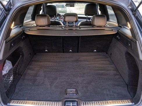 Used 2022 Mercedes-Benz GLC 300 image 27