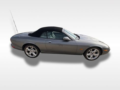 Used 2004 Jaguar XK8 Convertible RWD image 8