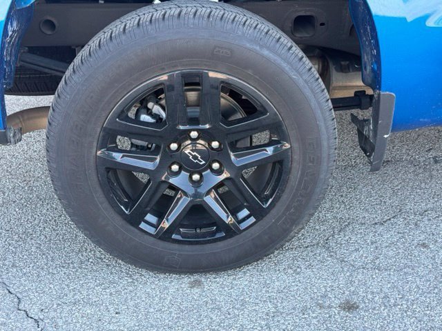 Used 2023 Chevrolet Silverado 1500 Custom AWD/4WD image 16