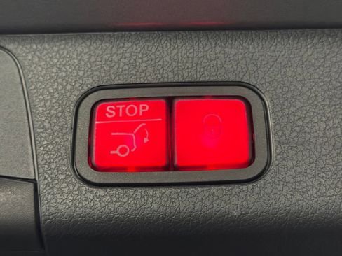 Certified 2026 Mercedes-Benz GLB 250 image 17