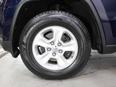 Used 2015 Jeep Grand Cherokee Laredo w/ Quick Order Package 23E AWD/4WD image 27