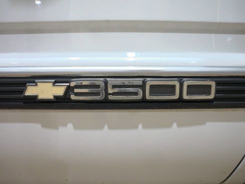 Used 1996 Chevrolet Silverado 3500 4x4 Crew Cab image 26