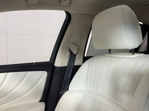 Used 2022 Lexus LS 500 w/ Luxury Package image 21