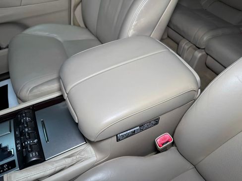 Used 2013 Lexus LX 570 4WD image 51