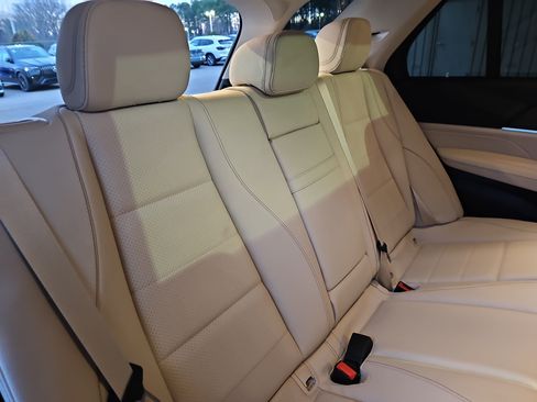 New 2026 Mercedes-Benz GLE 450 4MATIC image 12