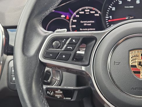 Certified 2022 Porsche Cayenne AWD/4WD image 26