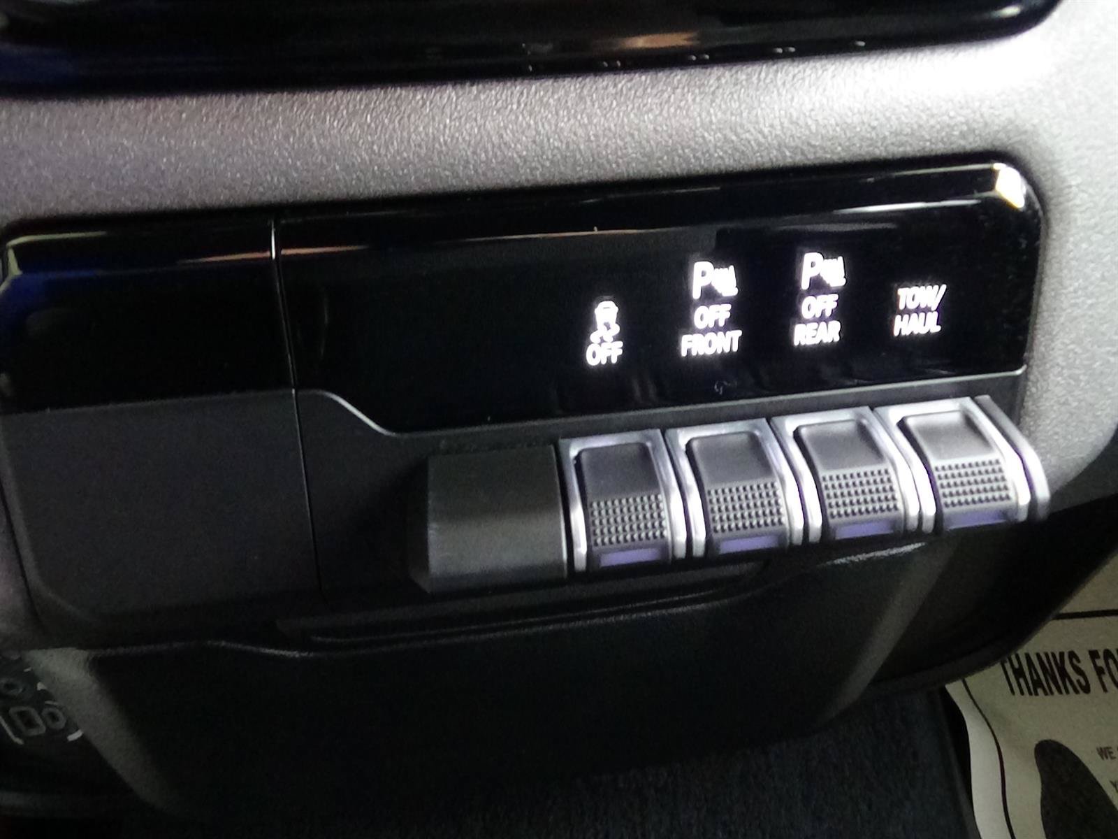 Used 2025 RAM 1500 Warlock AWD/4WD image 34