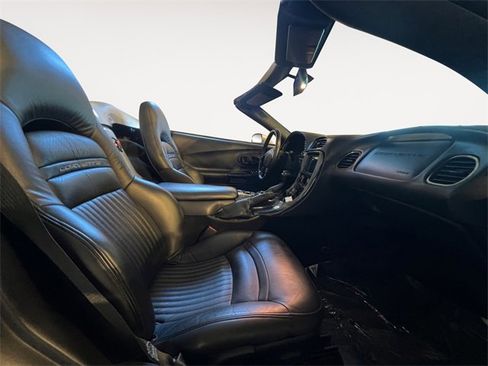 Used 2004 Chevrolet Corvette Convertible w/ Preferred Equipment Group image 14