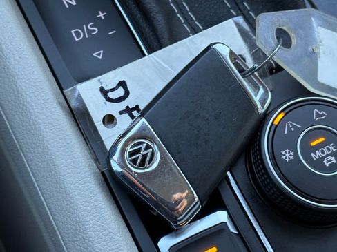 Used 2021 Volkswagen Atlas SEL image 36