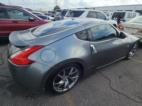 Used 2014 Nissan 370Z Touring w/ Sport Package image 11