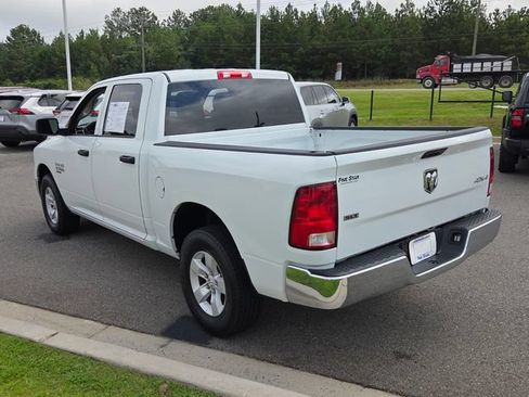 Used 2023 RAM 1500 Classic SLT w/ Electronics Group AWD/4WD image 10