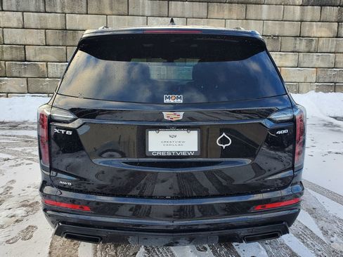 Used 2022 Cadillac XT6 Sport w/ LPO, Onyx Lite Package image 4