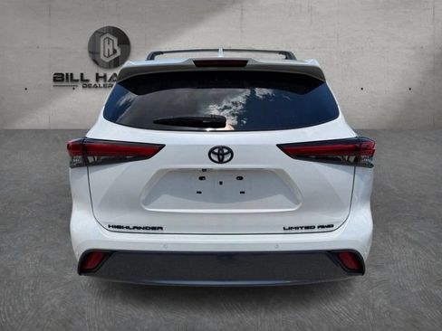 Used 2021 Toyota Highlander Limited AWD/4WD image 2