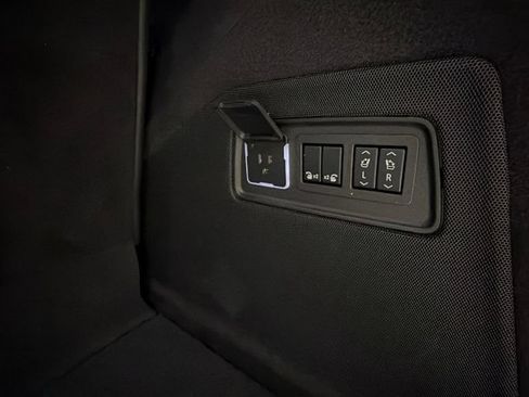 Used 2023 Cadillac Escalade Sport w/ LPO, ONYX Package AWD/4WD image 33