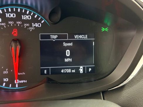 Certified 2022 Chevrolet Trax LT w/ LT Convenience Package image 12