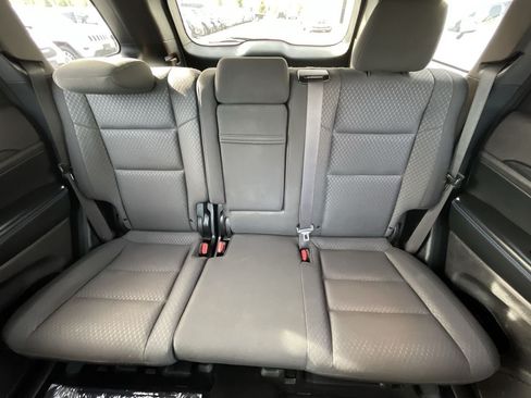 Used 2020 Jeep Grand Cherokee Laredo AWD/4WD image 42