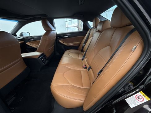 Used 2019 Toyota Avalon Limited image 43