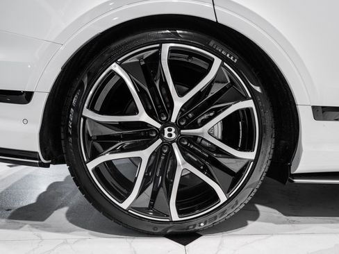 New 2026 Bentley Bentayga Speed image 16