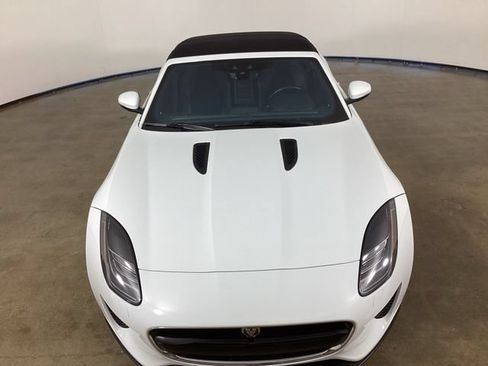 Used 2018 Jaguar F-TYPE Convertible RWD image 4