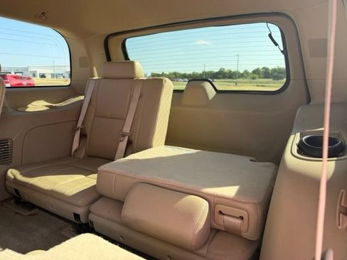 Used 2013 Chevrolet Tahoe LT w/ Texas Edition RWD image 13