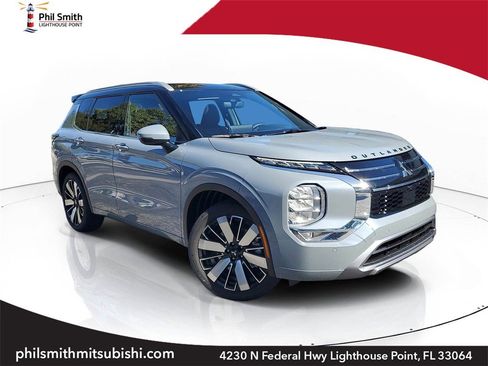New 2026 Mitsubishi Outlander SEL image 1