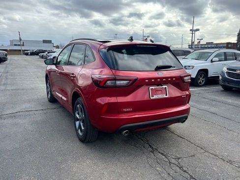Used 2023 Ford Escape ST-Line Select AWD/4WD image 7