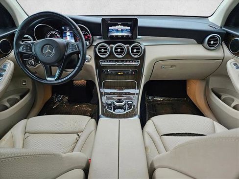 Used 2019 Mercedes-Benz GLC 300 image 17