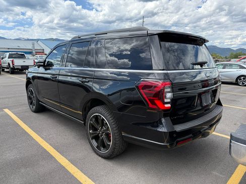 Used 2024 Ford Expedition Limited AWD/4WD image 5