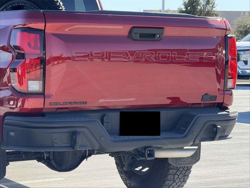 Certified 2025 Chevrolet Colorado ZR2 w/ ZR2 Bison Edition image 6