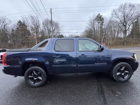 Used 2012 Chevrolet Avalanche LT image 7