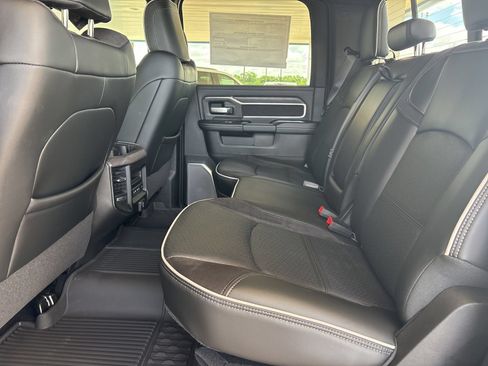 New 2026 RAM 3500 Laramie AWD/4WD image 17