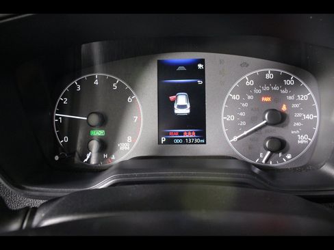 Used 2024 Toyota Corolla Cross AWD Hybrid image 23