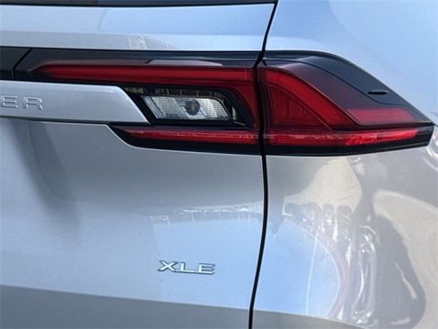 Used 2025 Toyota Grand Highlander AWD image 7