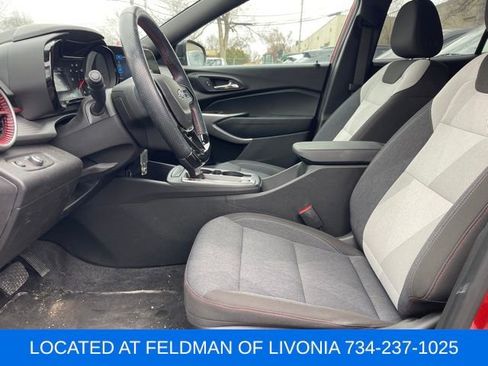 Used 2024 Chevrolet Trax RS w/ Driver Confidence Package image 6