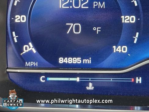 Used 2023 Chevrolet Suburban Premier image 29