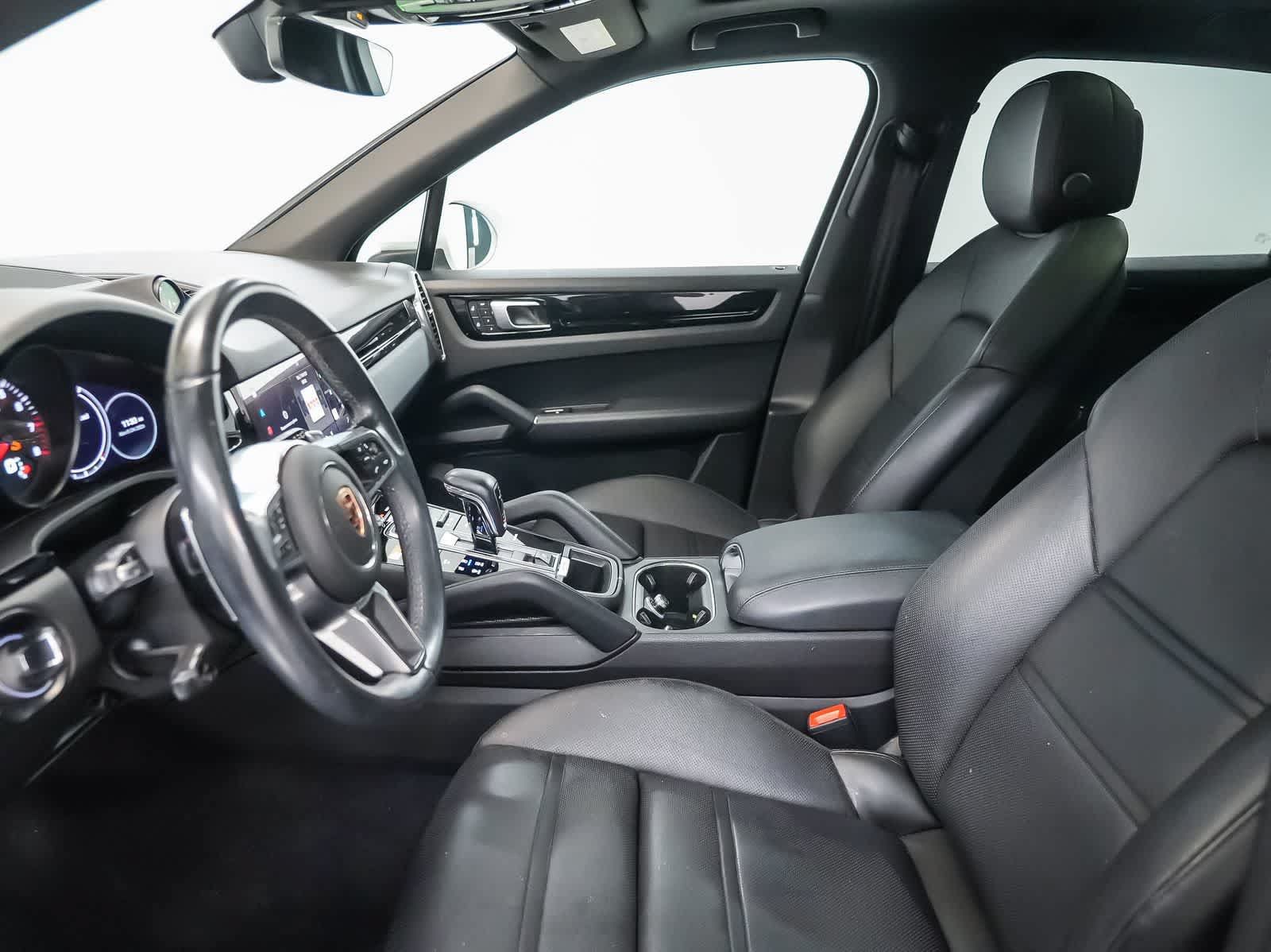 Certified 2023 Porsche Cayenne AWD/4WD image 17