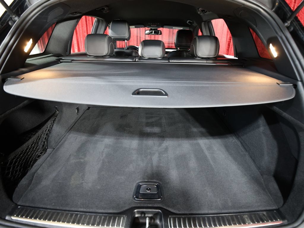 Used 2019 Mercedes-Benz GLC 300 image 24