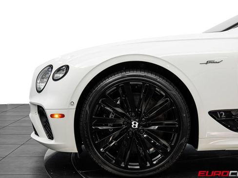 Used 2022 Bentley Continental GT Speed AWD/4WD image 13