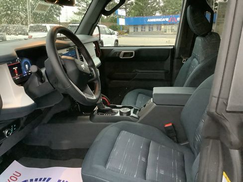 New 2026 Ford Bronco Heritage Edition AWD/4WD image 10